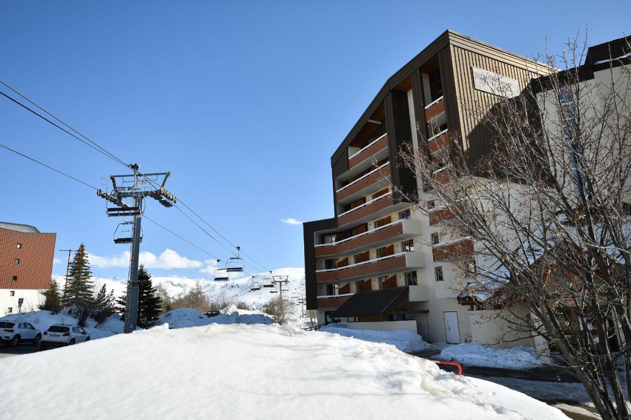Апартаменты Superb View+Swim Pool+Smart Tv+Netflix+Projector Huez Экстерьер фото